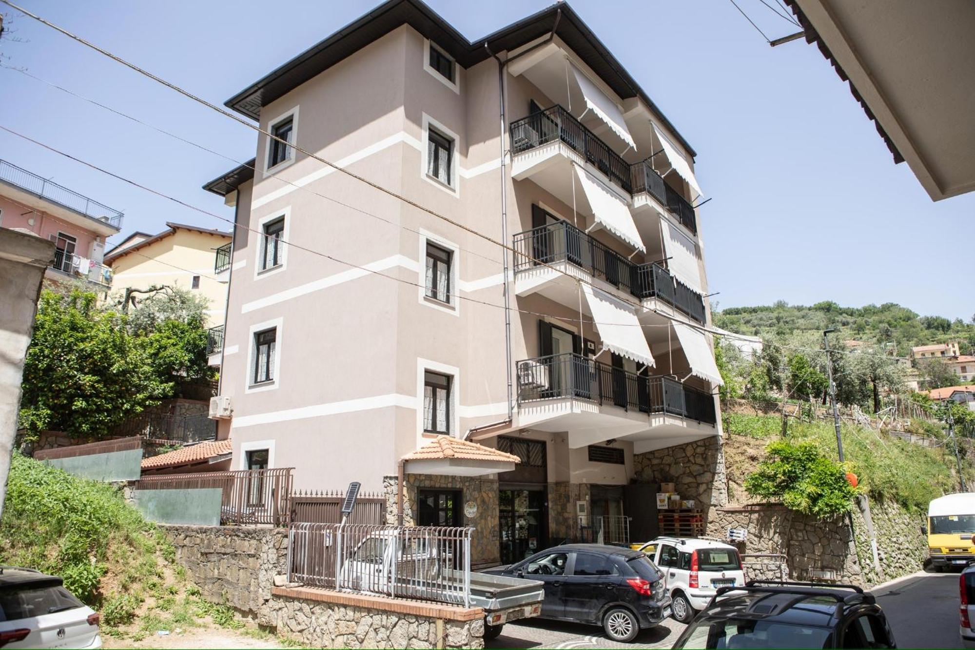Casa Anna Apartments Pimonte Exterior photo
